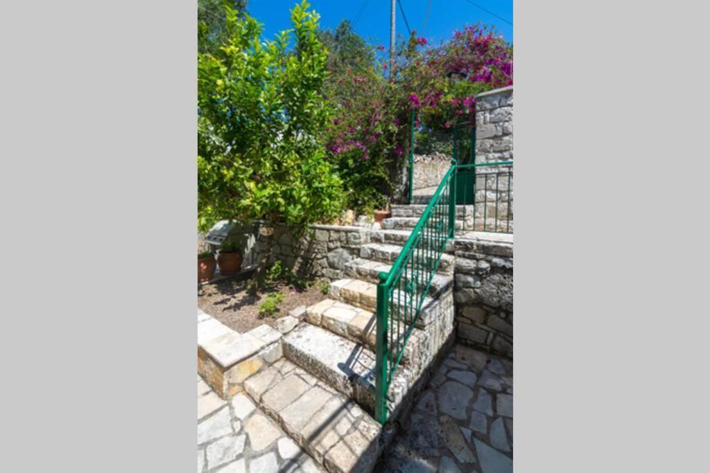 Thanos Cottage Vlachopoulátika Dış mekan fotoğraf